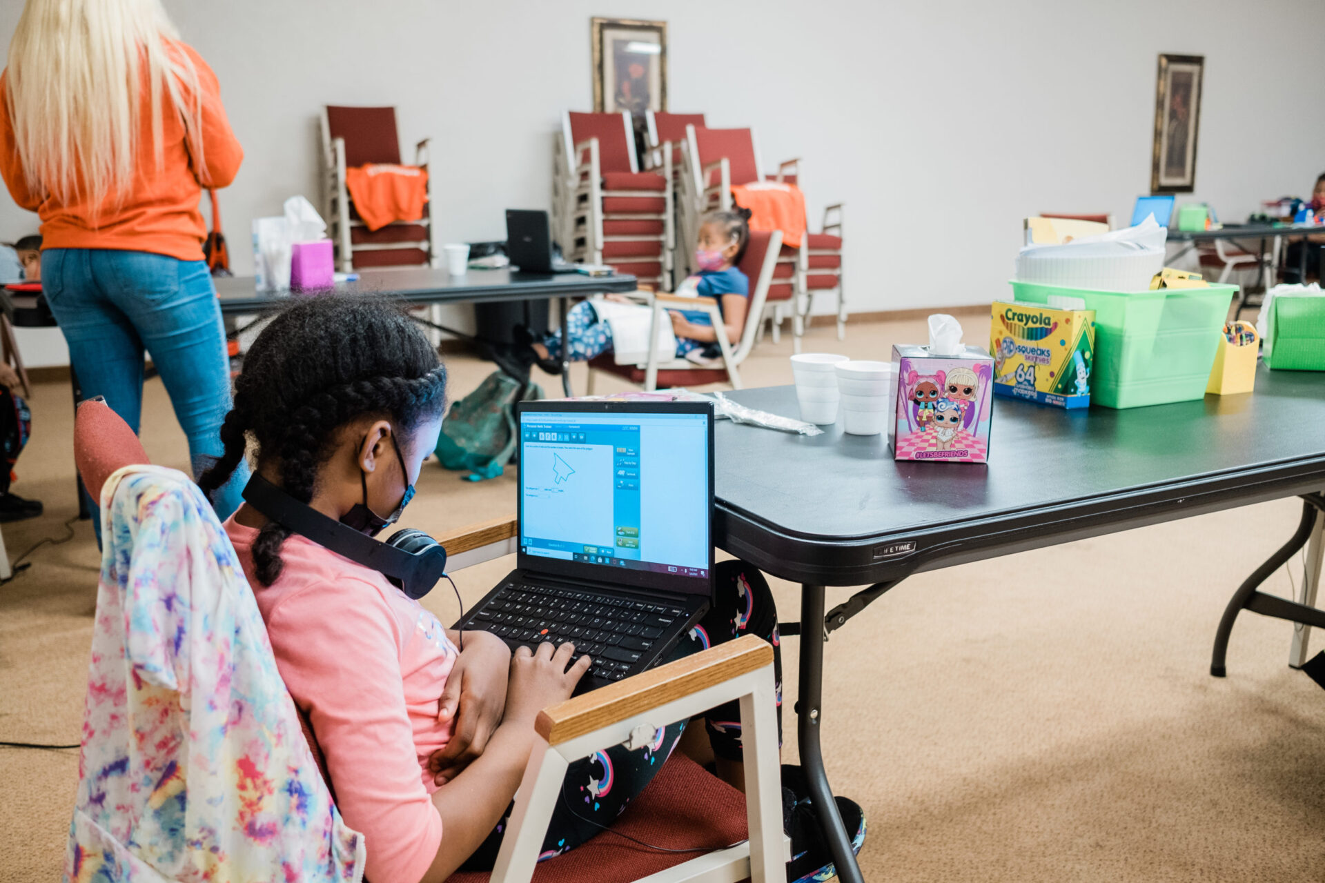 Students at a learning learning hub