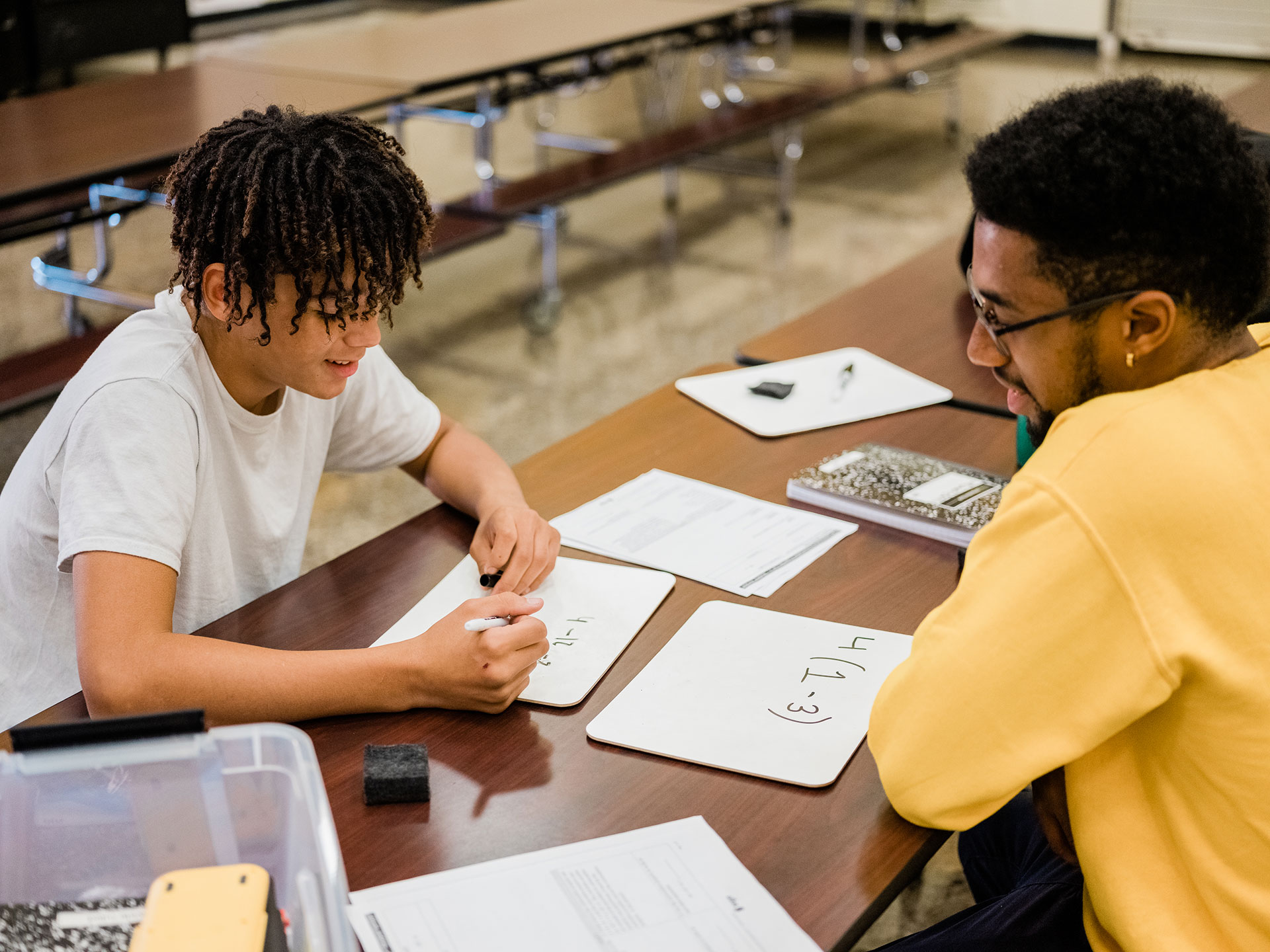 Ready to Learn emphasizes one-on-one mentoring in math / Photo by Ben Filio